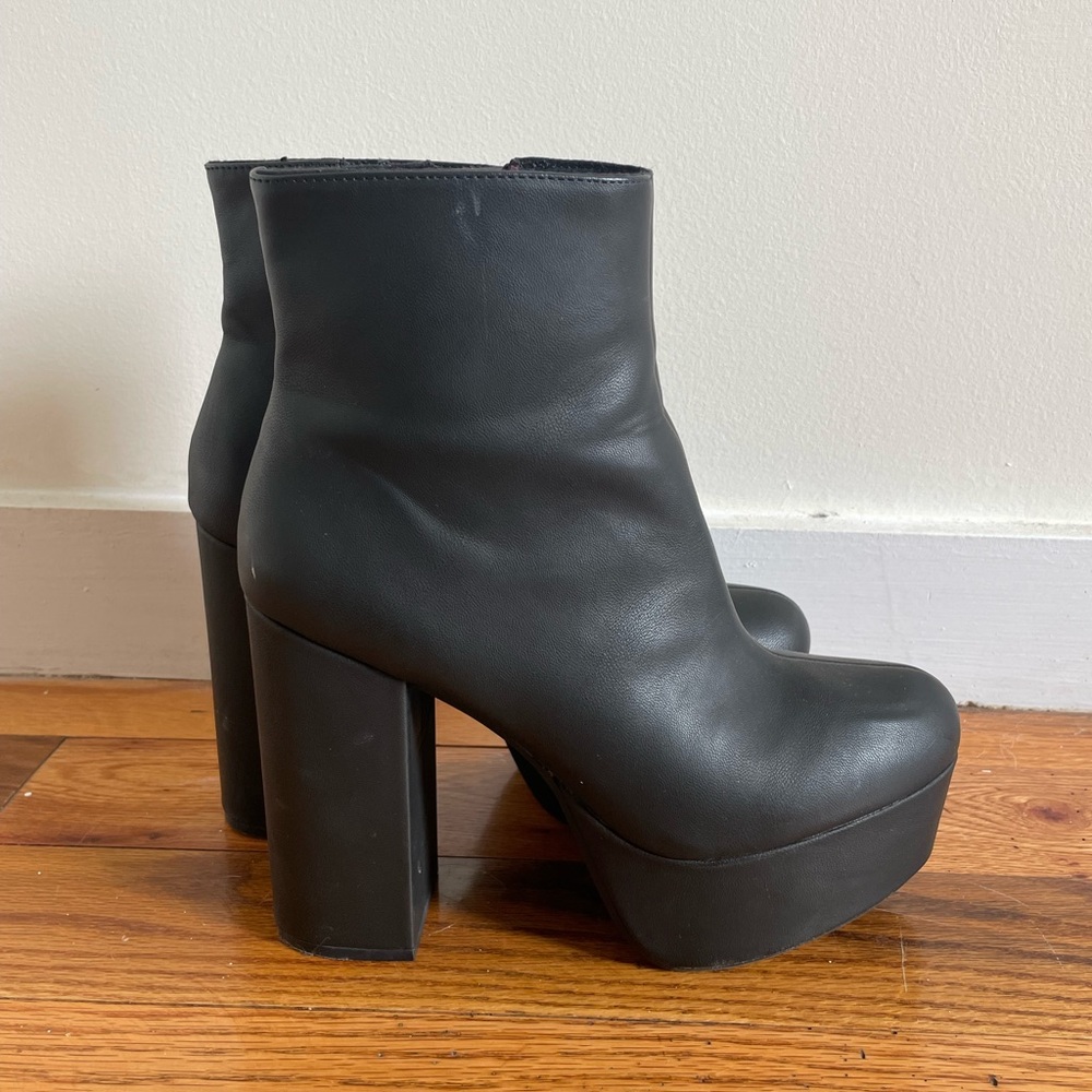 Platform Boot Heels 💅🏼